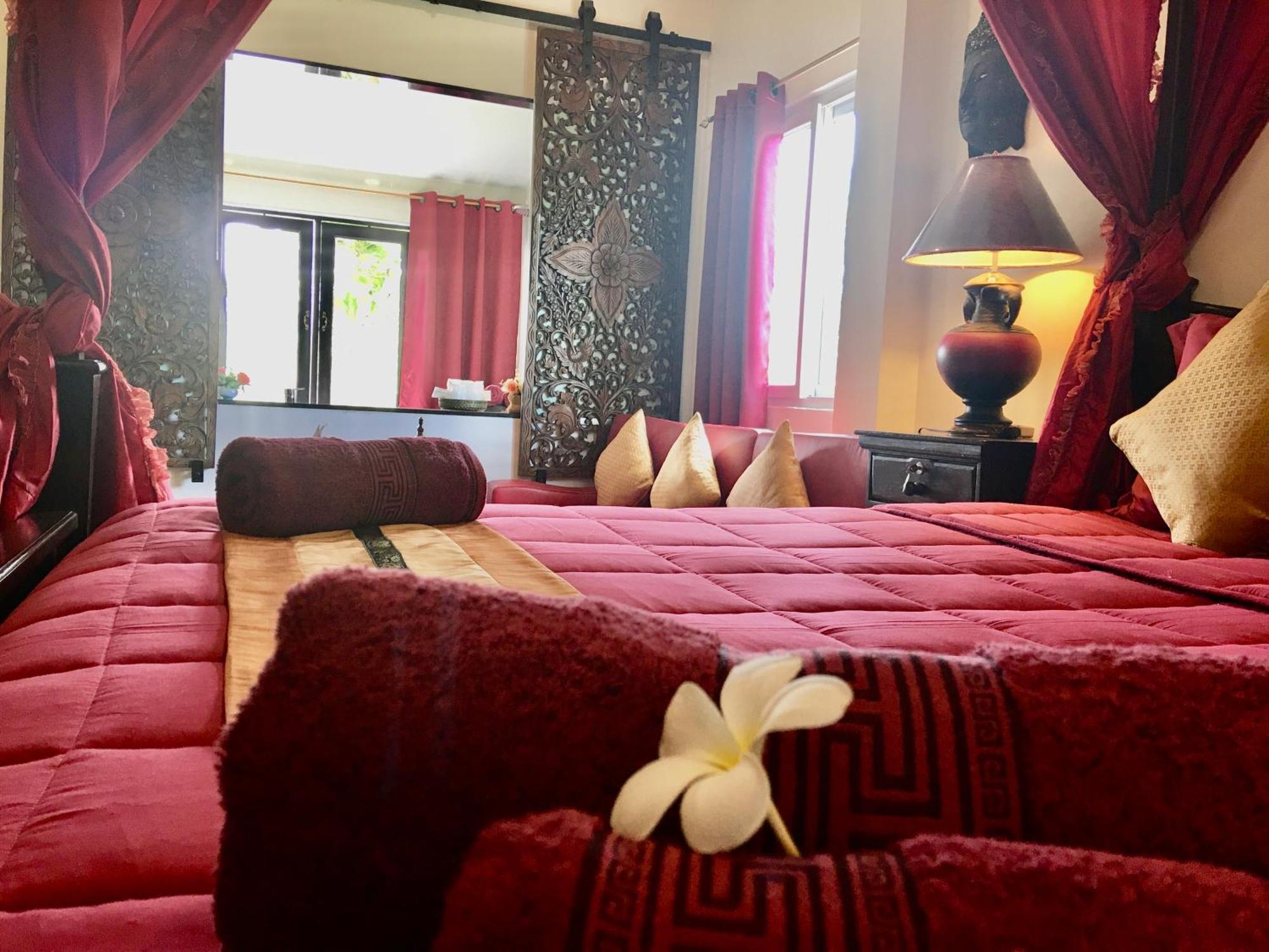 Naraya Homestay San Pa Tong Eksteriør billede